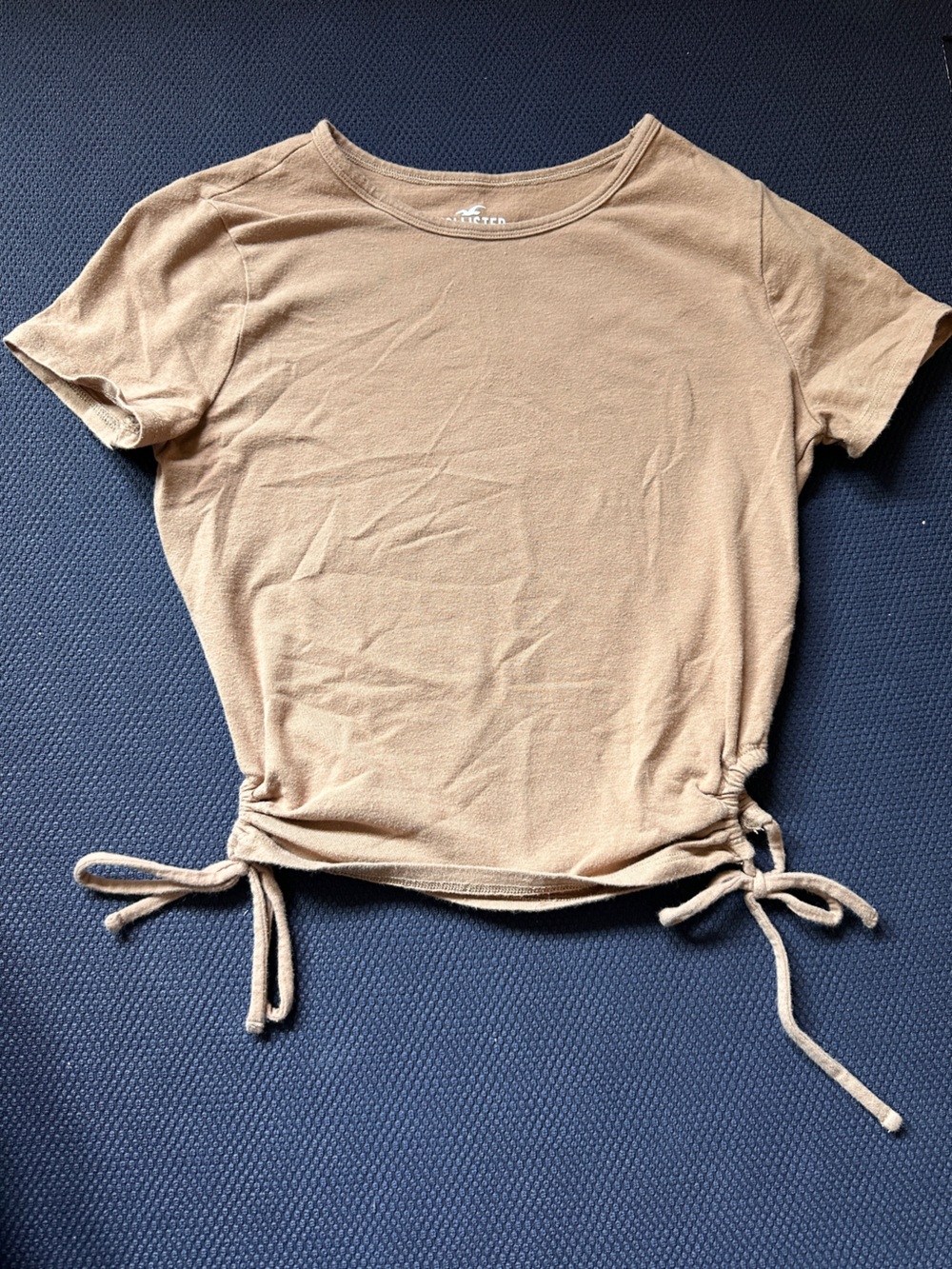Hollister Beige side-tie baby Tee